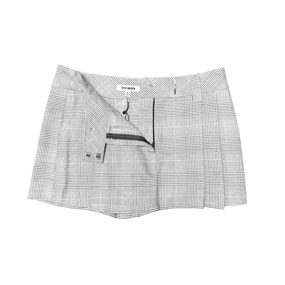 Steve Madden Gray Plaid Pleated Skort - Picture 3 of 4